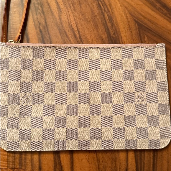 Louis Vuitton Damier Azur Wristlet Clutch - Picture 14 of 15